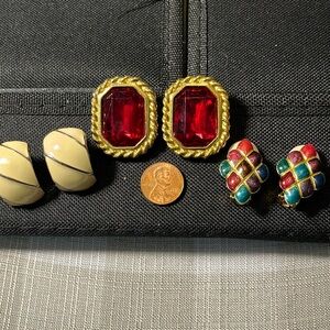 Vintage holiday clip on earrings